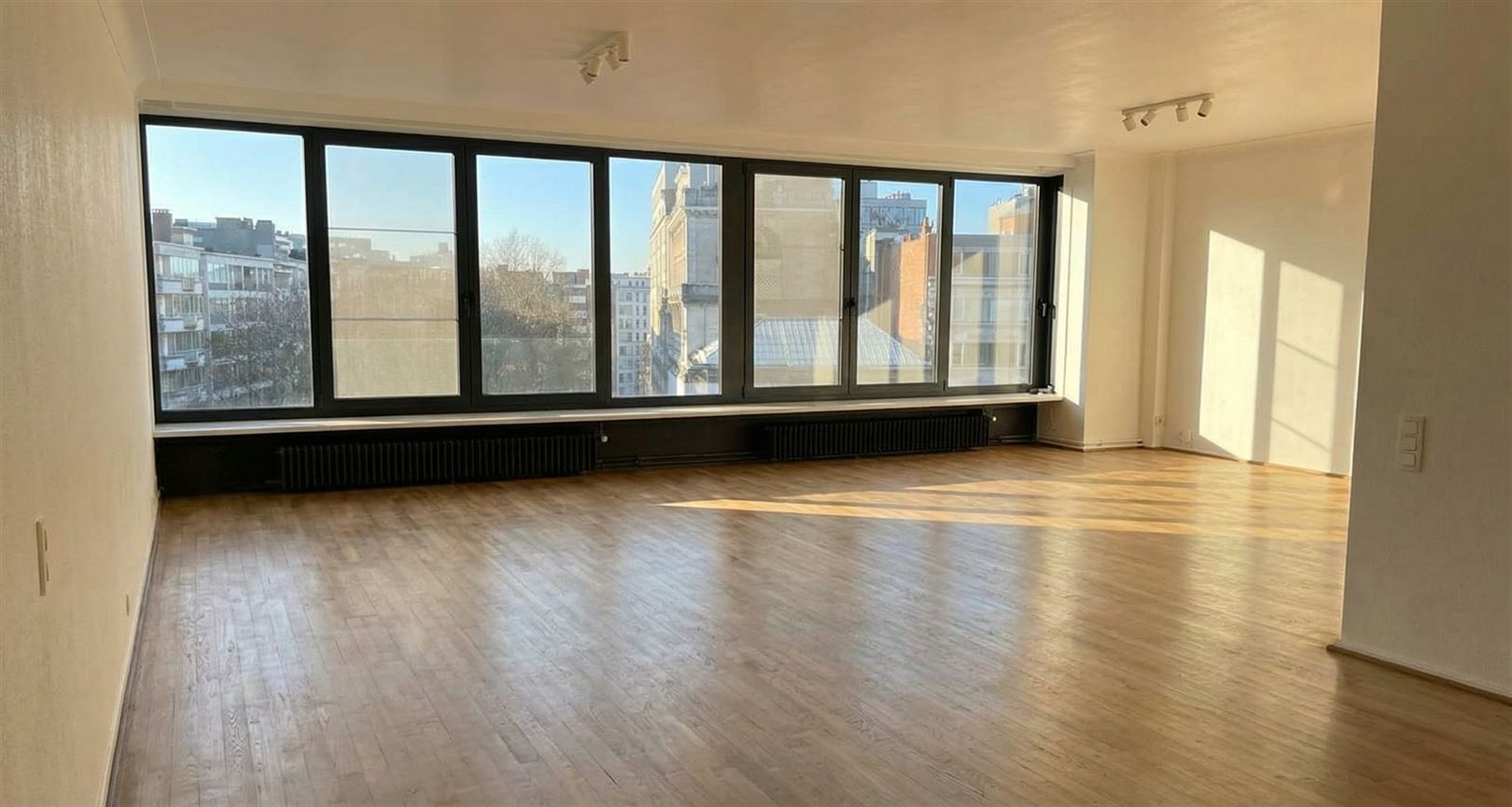 Ruim appartement in centrum Antwerpen   - foto 4