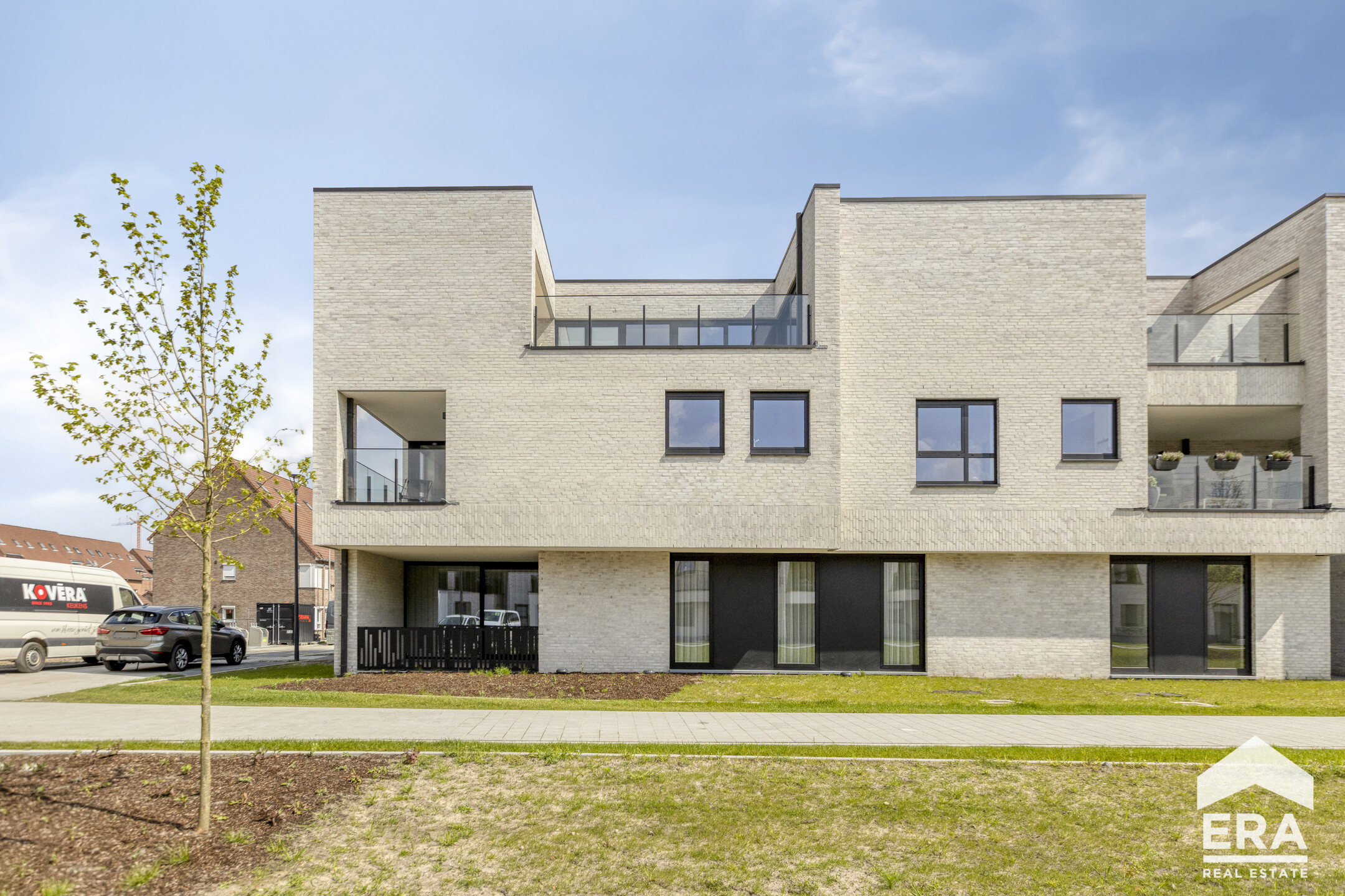 Ruim nieuwbouwappartement met 3 slaapkamers en terras. - foto 2