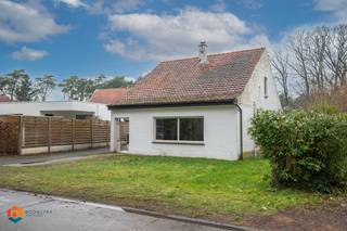 Op een schitterende locatie te Bonheiden bevindt zich deze open bebouwing met 3 slaapkamers en inpandige garage op een perceel van 477 m². U...