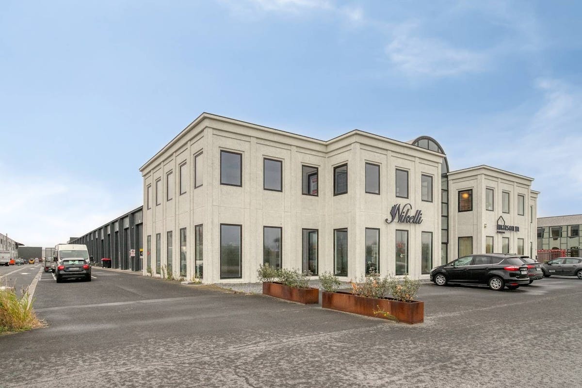 Stijlvol handelspand met tal van mogelijkheden (482m²) te koop - foto 1