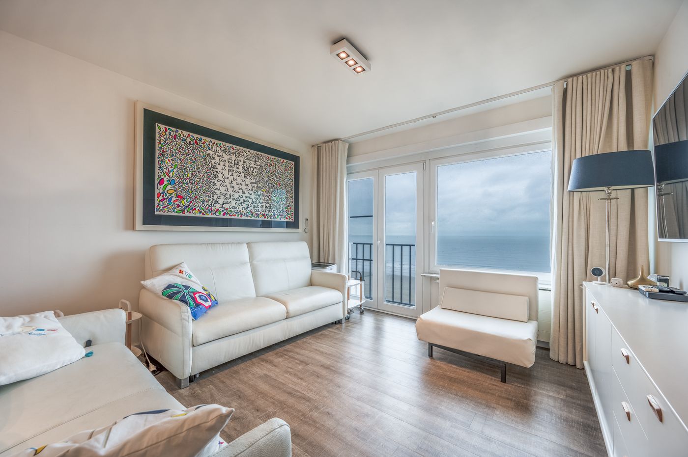 Luxueus ingerichte studio met frontaal zeezicht én eigen kookmogelijkheden te Blankenberge - foto 2