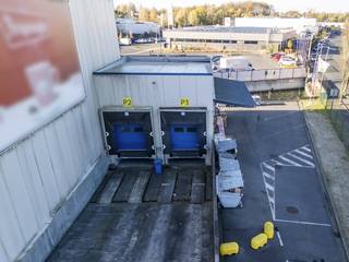 Vastgoedvennootschap met als onroerend actief een verhuurd bedrijfsgebouw te Kuurne bestaande uit:*Magazijn:- met een oppervlakte van 1.910 m²...