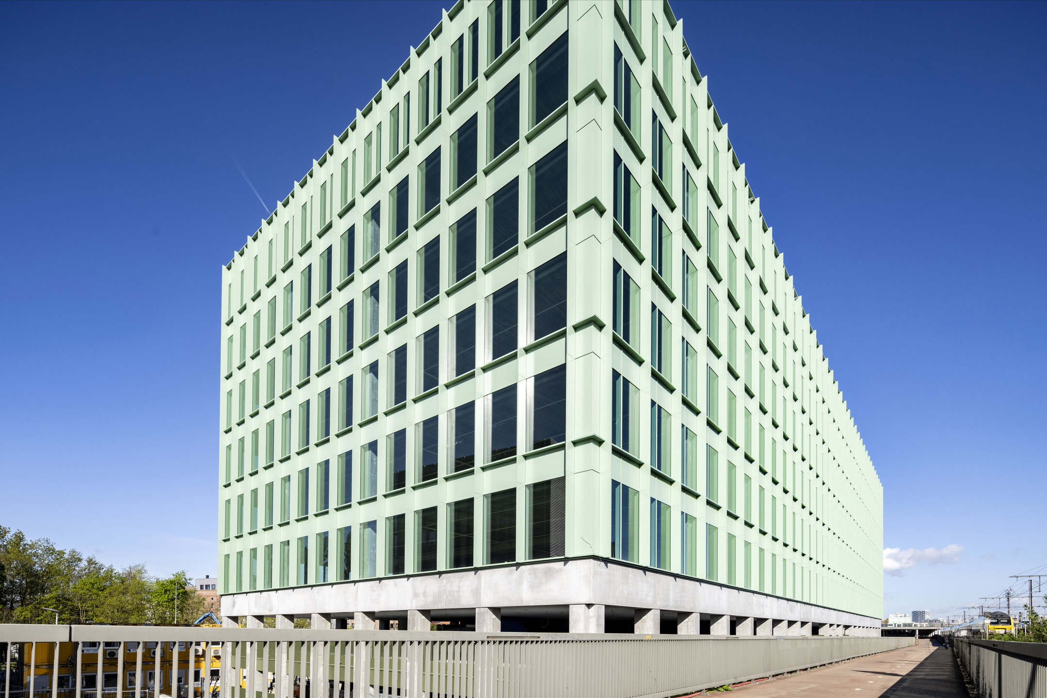 Nieuwe commerciële/kantoor glv  ruimtes te huur in INFÍNITI - foto 3