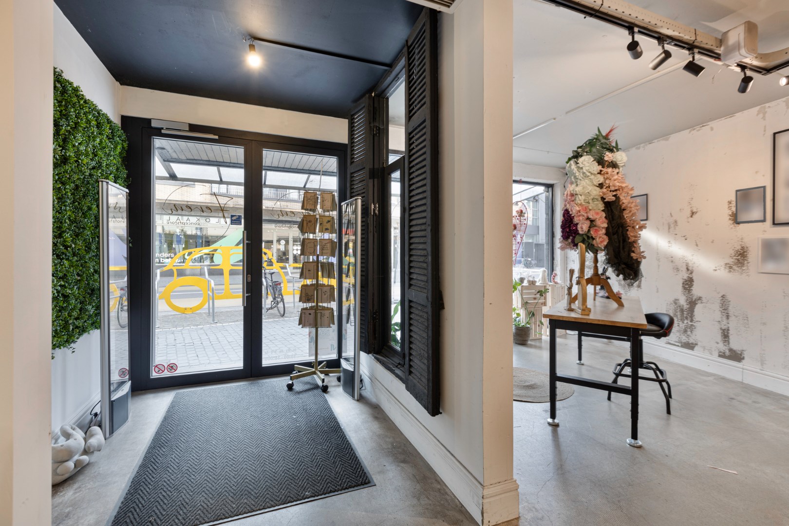 Commercial for sale in Mol - photo 2