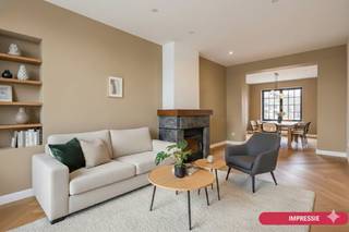 This charming house to renovate with 2 bedrooms and the possibility to create a 3rd room in the attic is located along the Zwarteleertouwersstraat in the center of Bruges. The house is quietly located near the Queen Astrid Park and is a short distance from the historic center, where you can enjoy shops, restaurants and culture. Layout: - Entrance hall- Bright living space - Kitchen - Guest toilet1st floor- Bedroom 1 (12 m²) - Bedroom 2 (15 m²) - Bathroom2nd floor- Attic (possibility of extra room)