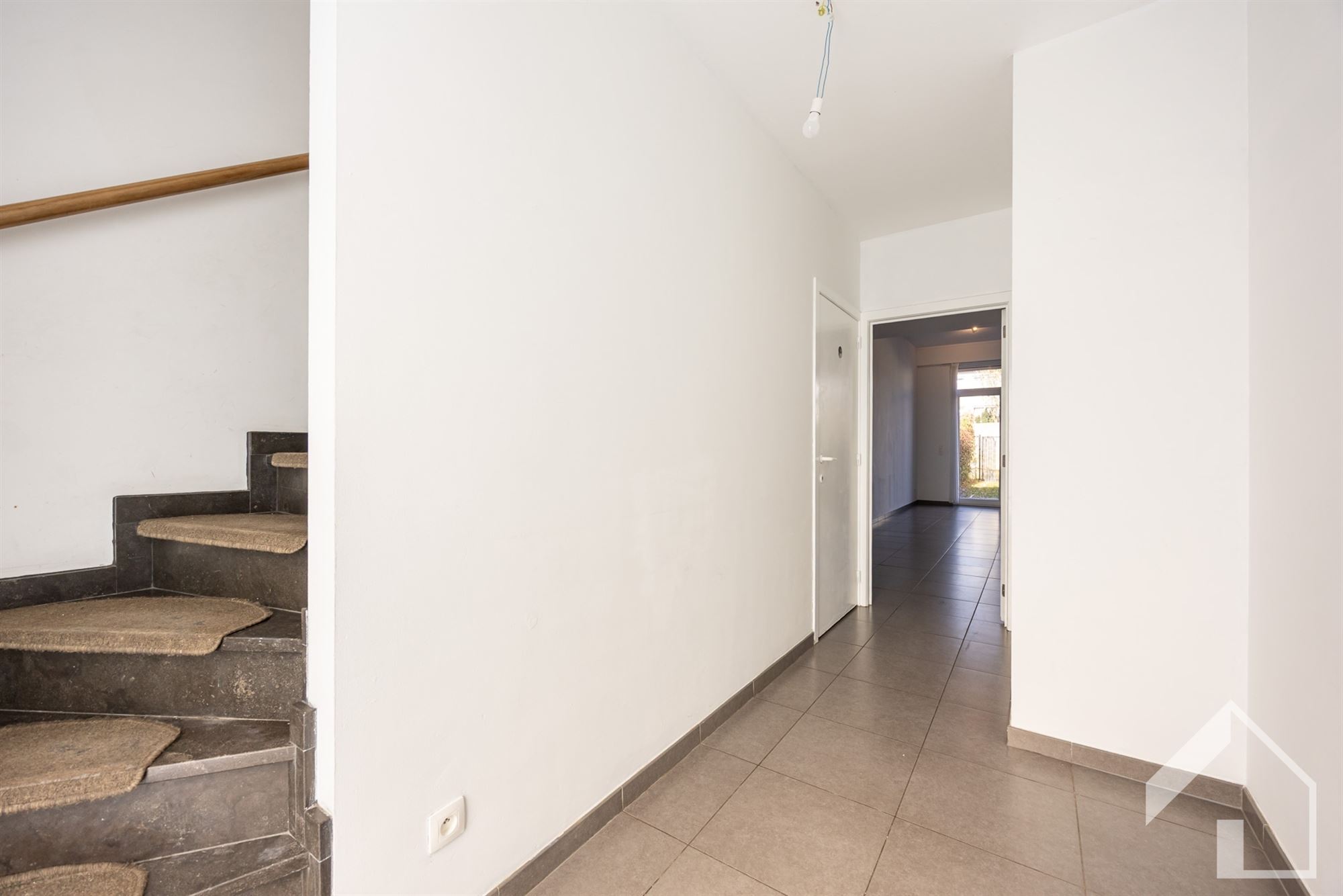 Ruime woning op een rustige locatie! - foto 2