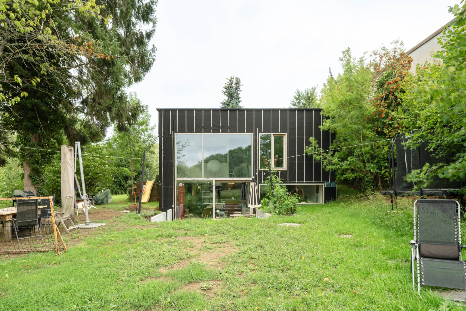 Te koop, unieke vrijstaande woning met 3 slpk, veel licht en ZW-tuin - photo 4