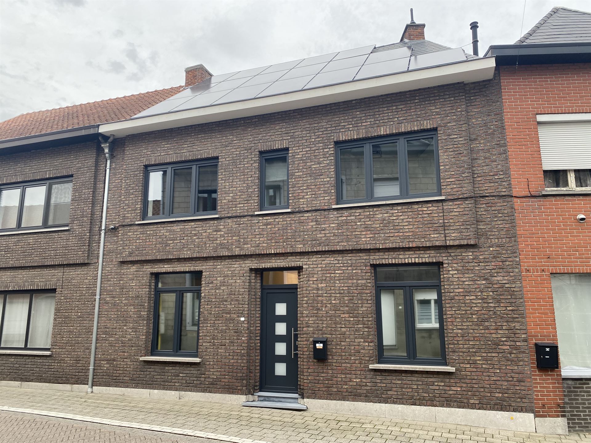 Gerenoveerde woning met 3 slaapkamers - foto 1