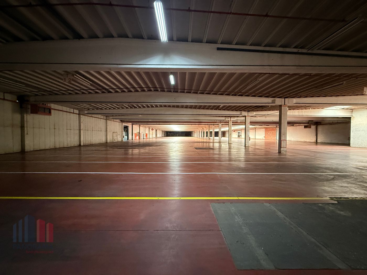 Bedrijfsgebouw op topligging met visibiliteit van de E17 te Sint-Niklaas - foto 4