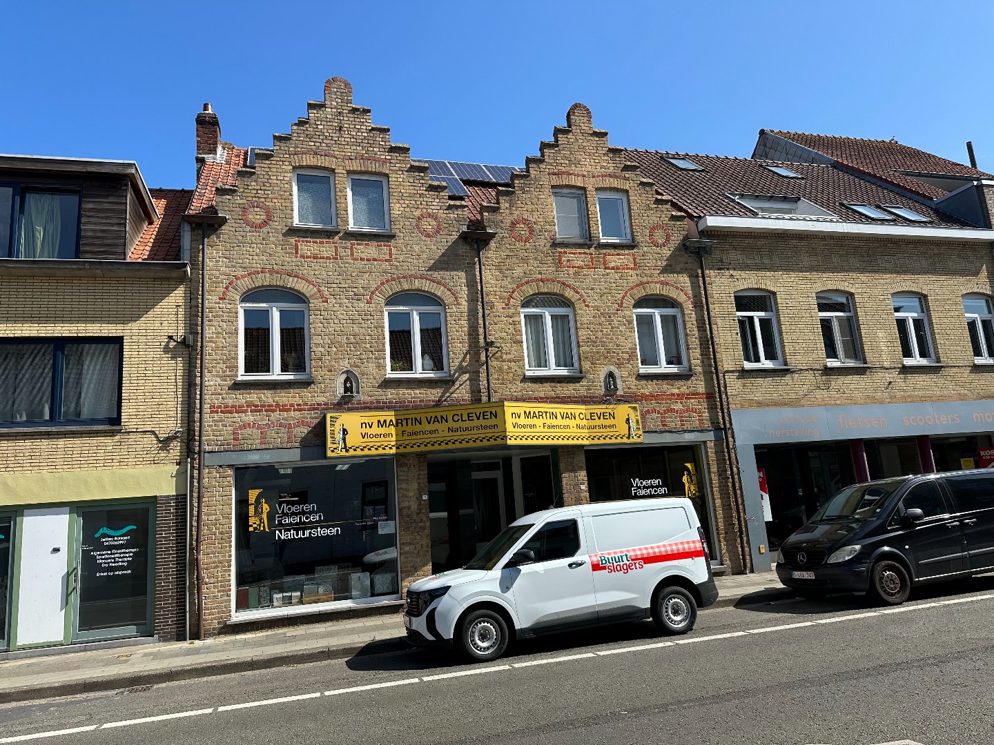 Commerciële toplocatie te huur langs invalsweg in De Panne - foto 1