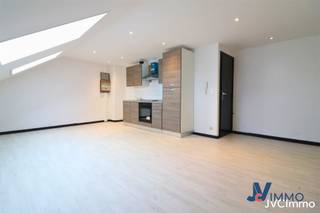 Bestaande uit:Hall:'privé ingang: 7.92 m², ingerichte keuken uitgevend op ruime woonkamer: 32.95 m², 2 slaapkamers: 14.90 m² & 19.20 m², douchekamer...