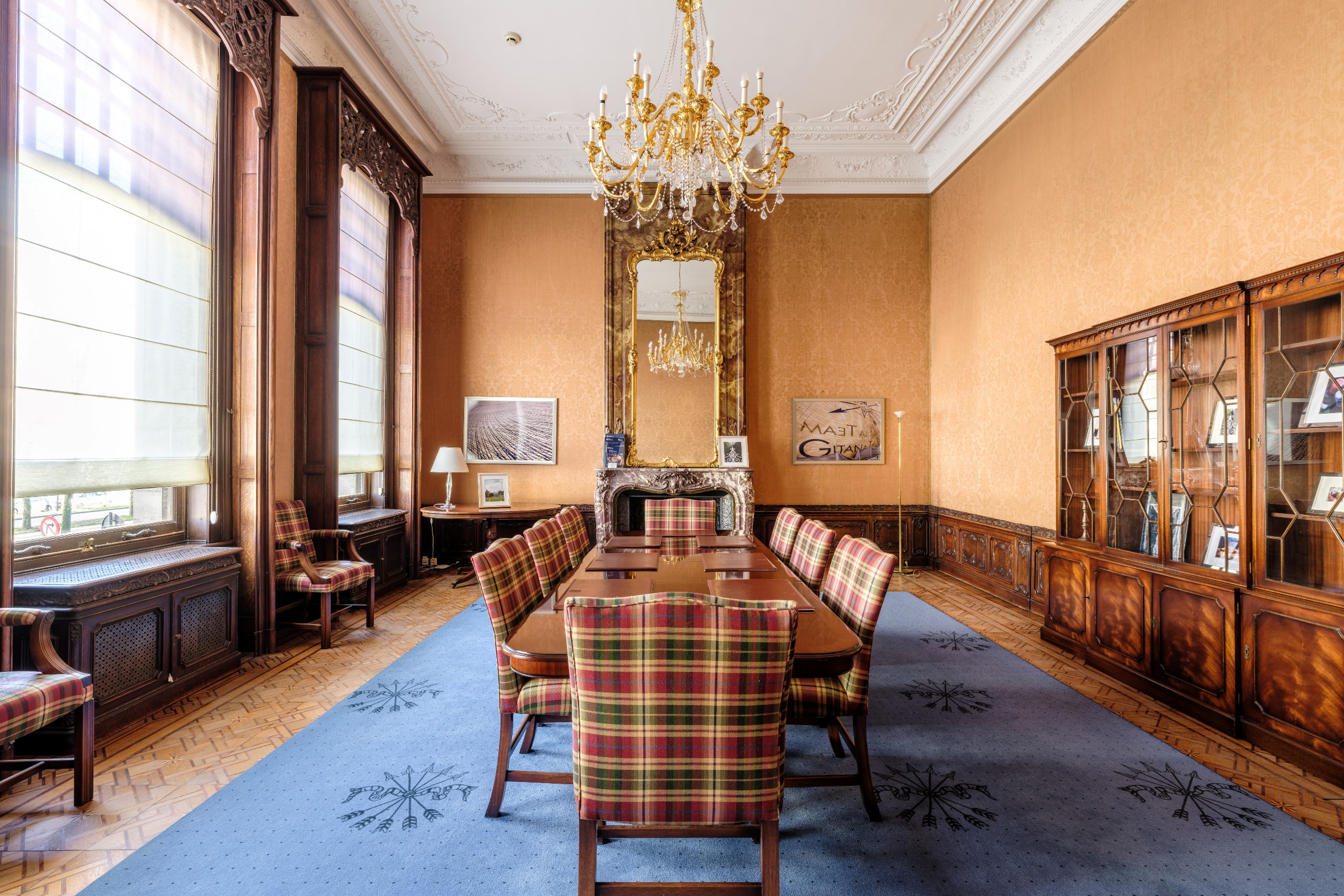 Prestigieus en veelzijdig vastgoed te koop - foto 5