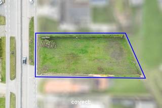 Groot perceel bouwgrond!Langs de Brugsestraat de Zedelgem vinden we dit ruim stuk bouwgrond terug van 914 m².Deze beschikt over een breedte van...