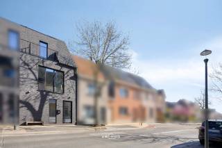 Deze moderne en energiezuinige woning combineert comfort, ruimte en een uitstekende ligging. Bij het betreden van de woning komt u terecht in...