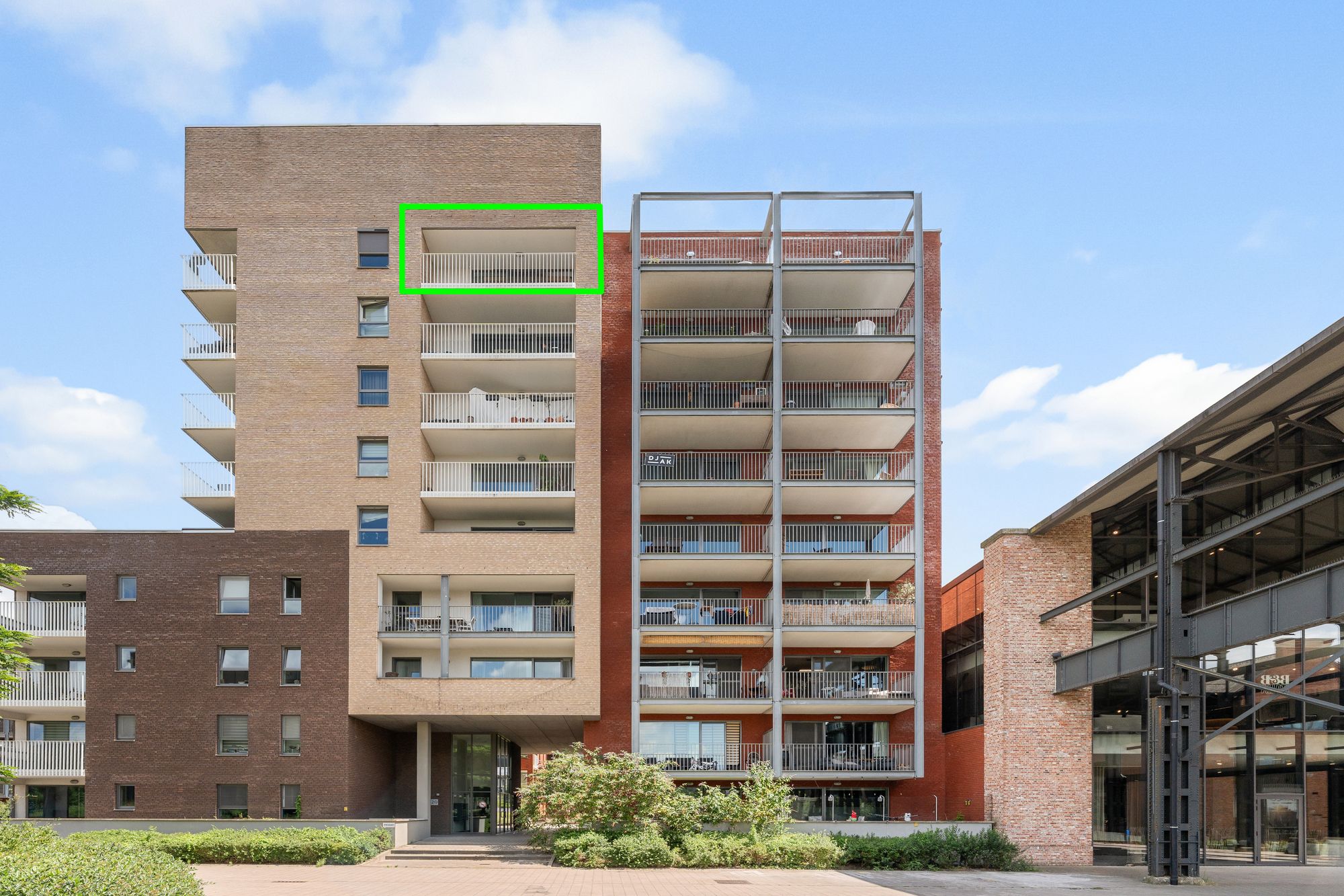 Lichtrijk appartement met zonneterras aan Dok Noord in Gent te koop - foto 2