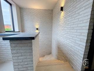 Ontdek dit prachtige nieuwbouw duplex-appartement gelegen op de eerste en tweede verdieping van het gebouw, ideaal gelegen op wandelafstand van...