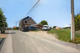 Immo DAVID propose à la vente : un terrain à bâtir de 7a16ca (lot 1) destiné à une construction ouverte, avec un terrain de jardin arrière de...