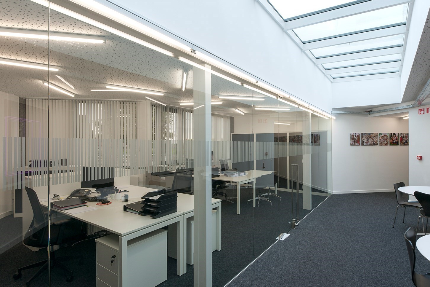 Perfect uitgerust kantoor (22 m²) met parking en alle faciliteiten inclusief, Torhout. - foto 1