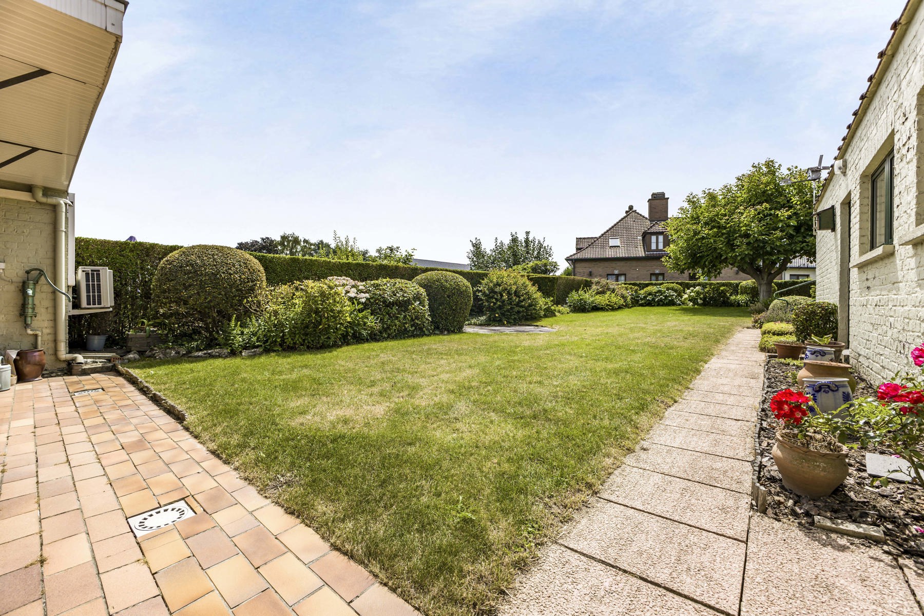 Goed onderhouden woning met garage en leuke tuin - foto 4