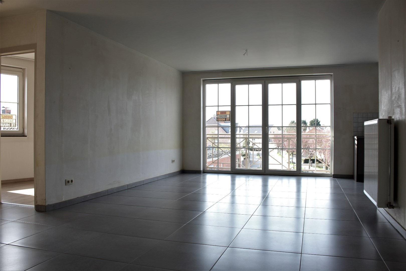 Energy-efficient apartment located at Logen 65 Bus 5 in 2440 Geel (Corner of Logen-Burgstraat). - photo 2