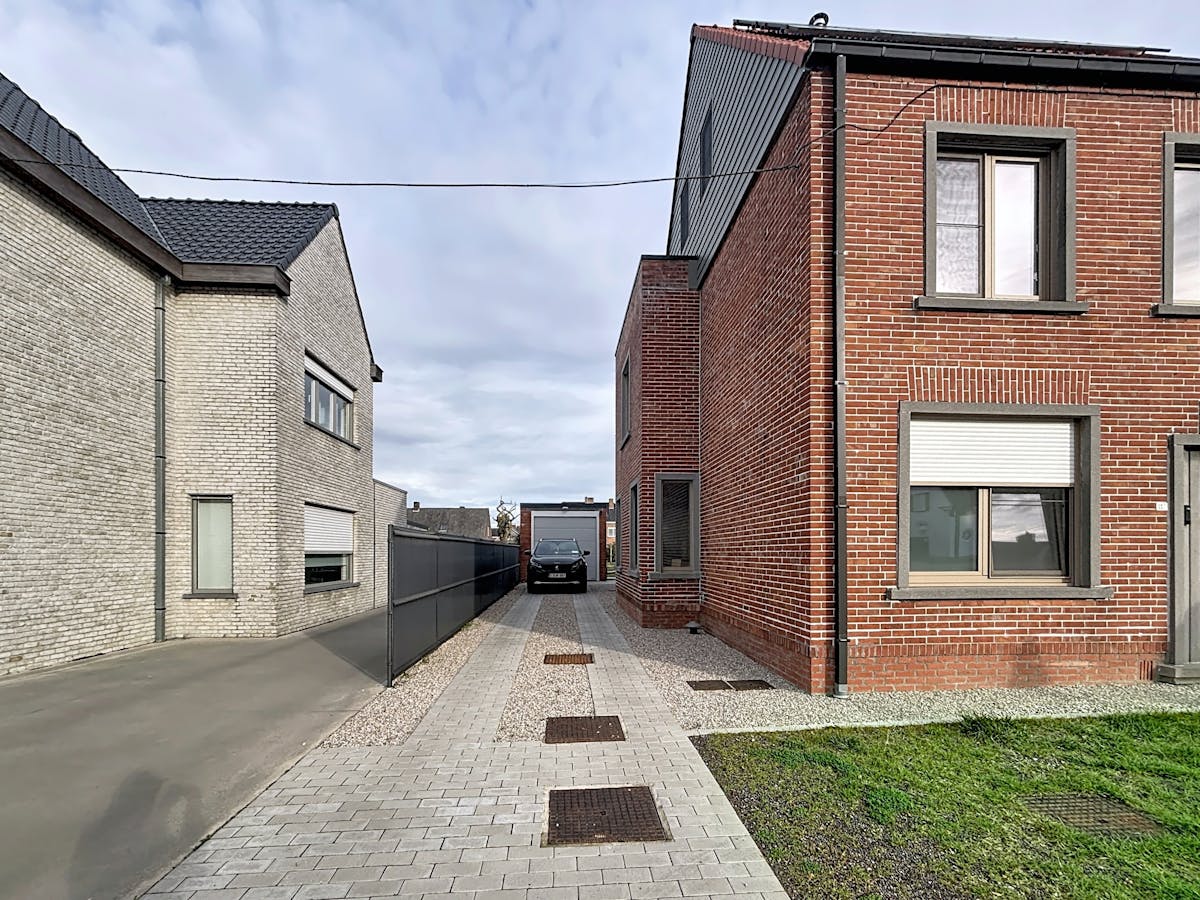 Immeuble mitoyen de 3 chambres prêt à emménager à Aalter - photo 2