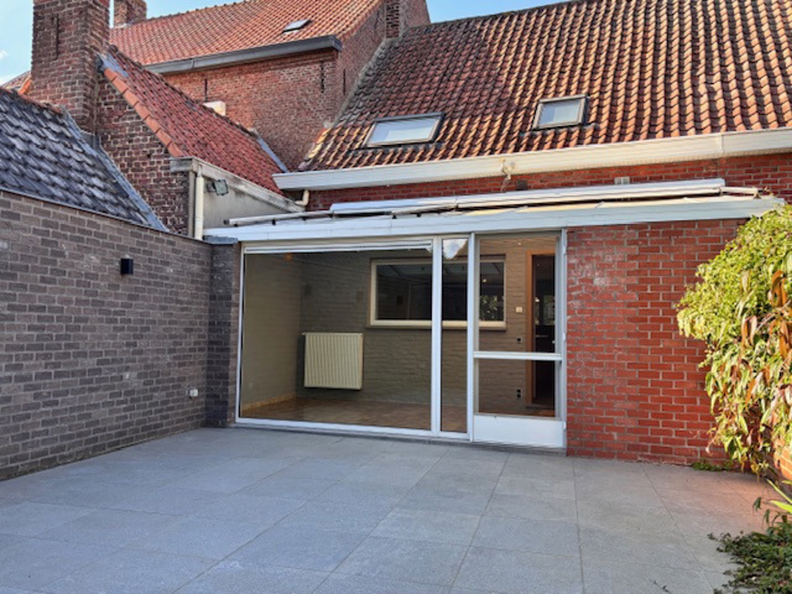 Gezellige, instapklare woning met garage en tuin - foto 3