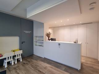 Gelegen in een zijstraat van het bruisende centrum van Zedelgem, schittert dit prachtige commerciële pand. Het pand heeft de mogelijkheid om...