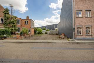 Op zoek naar een unieke kans om je eigen droomwoning te bouwen in hartje Mechelen? Deze grond van 255 m², gelegen aan de Kerkhoflei, biedt de...