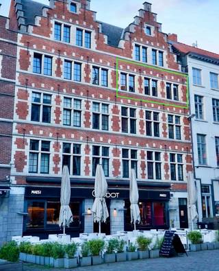 Te koop in Gent – Instapklaar appartement met uitzicht én charme.Droom jij van wonen op een toplocatie, waar comfort en stijl hand in hand gaan? Dit...