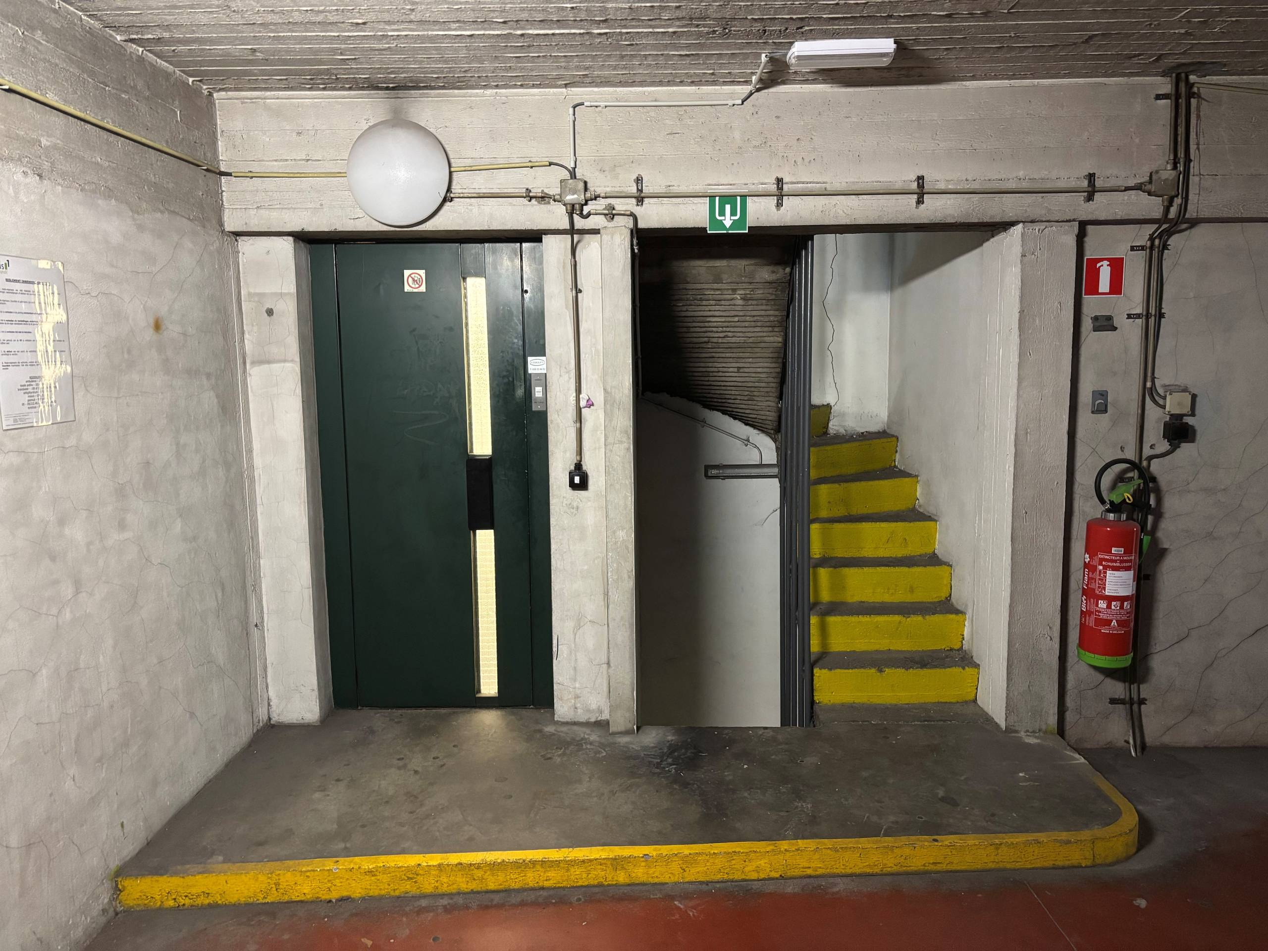 Parkeerplaats pal in centrum Oostende! - foto 4