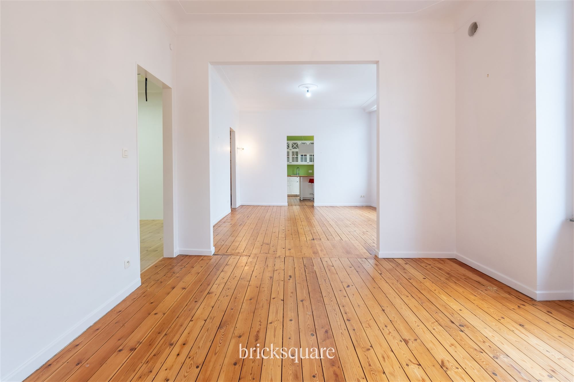 Grote loft van 101 m2 gerenoveerd in 2022 - foto 3