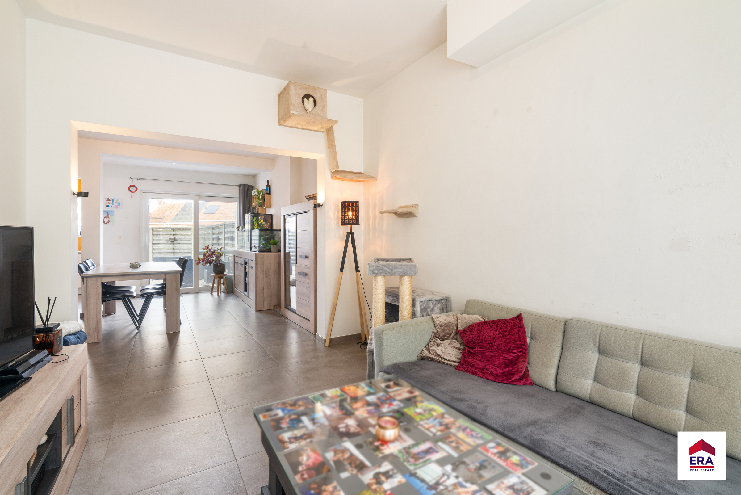 Recent gerenoveerde woning op een topligging in Tielt! - foto 1