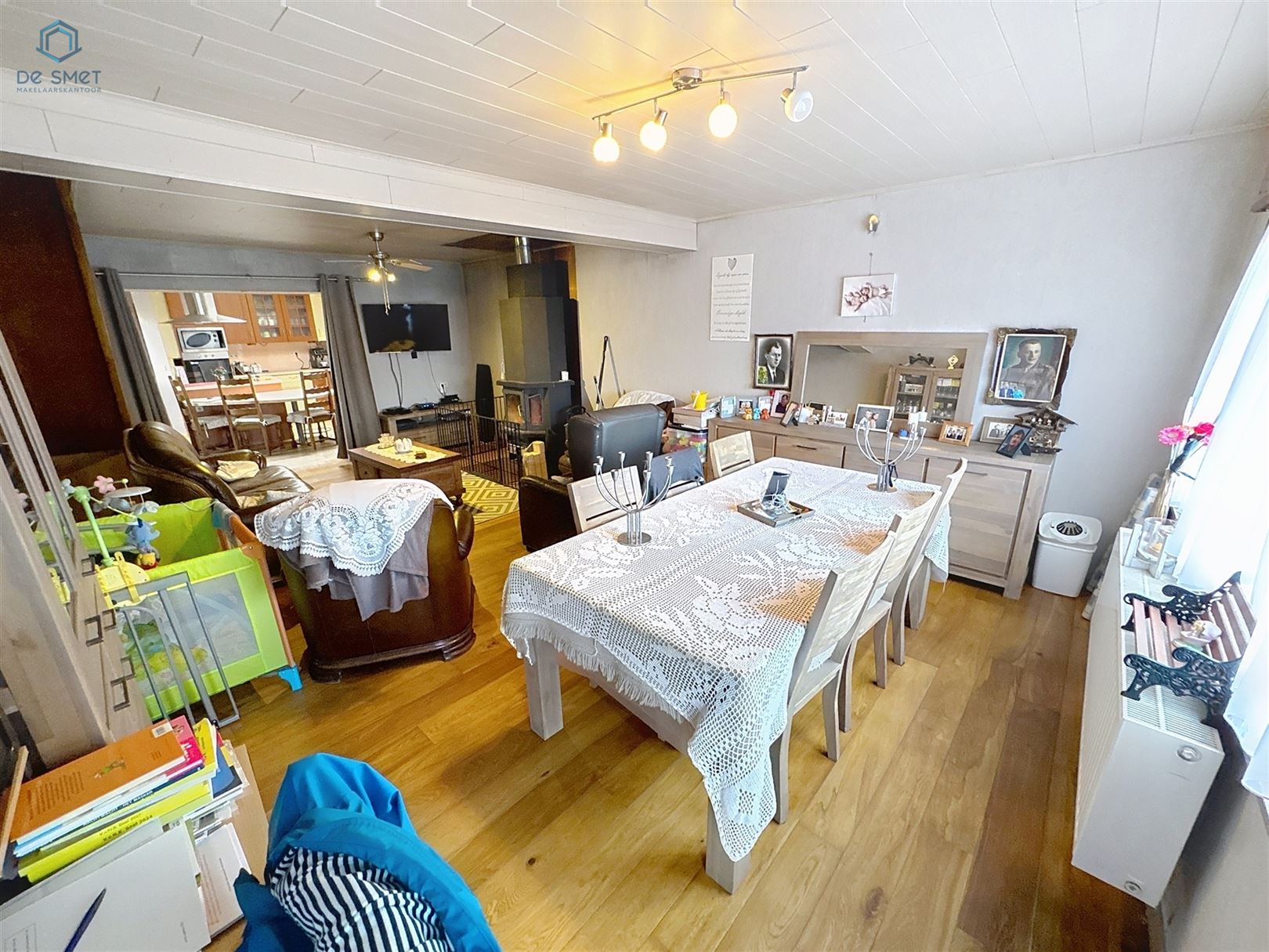 Rustige woning met handelsruimte/loods, 2 slaapkamers en dubbele garage in Beert - foto 4