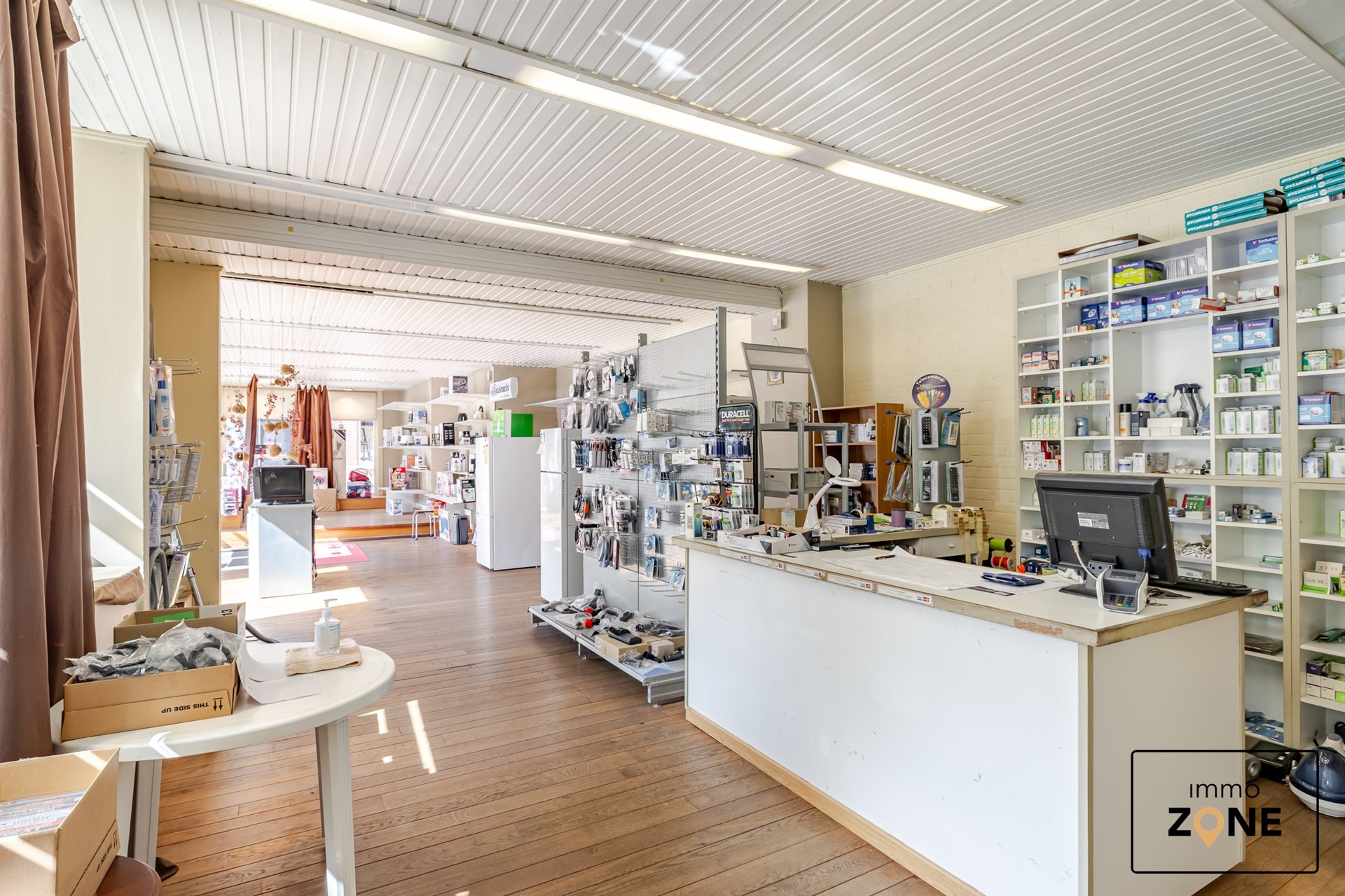 Handelspand met appartement te koop in het centrum van Hamme - foto 4