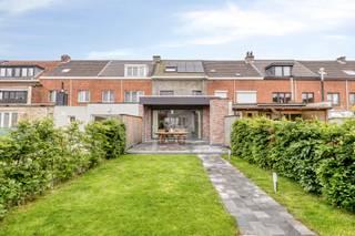 *** KIJKDAG ZATERDAG 30/05 tussen 9u30 en 12u30 *** OP AFSPRAAK *** Zeer energiezuinige en werkelijk instapklare woning te Aalst. De woonst is...