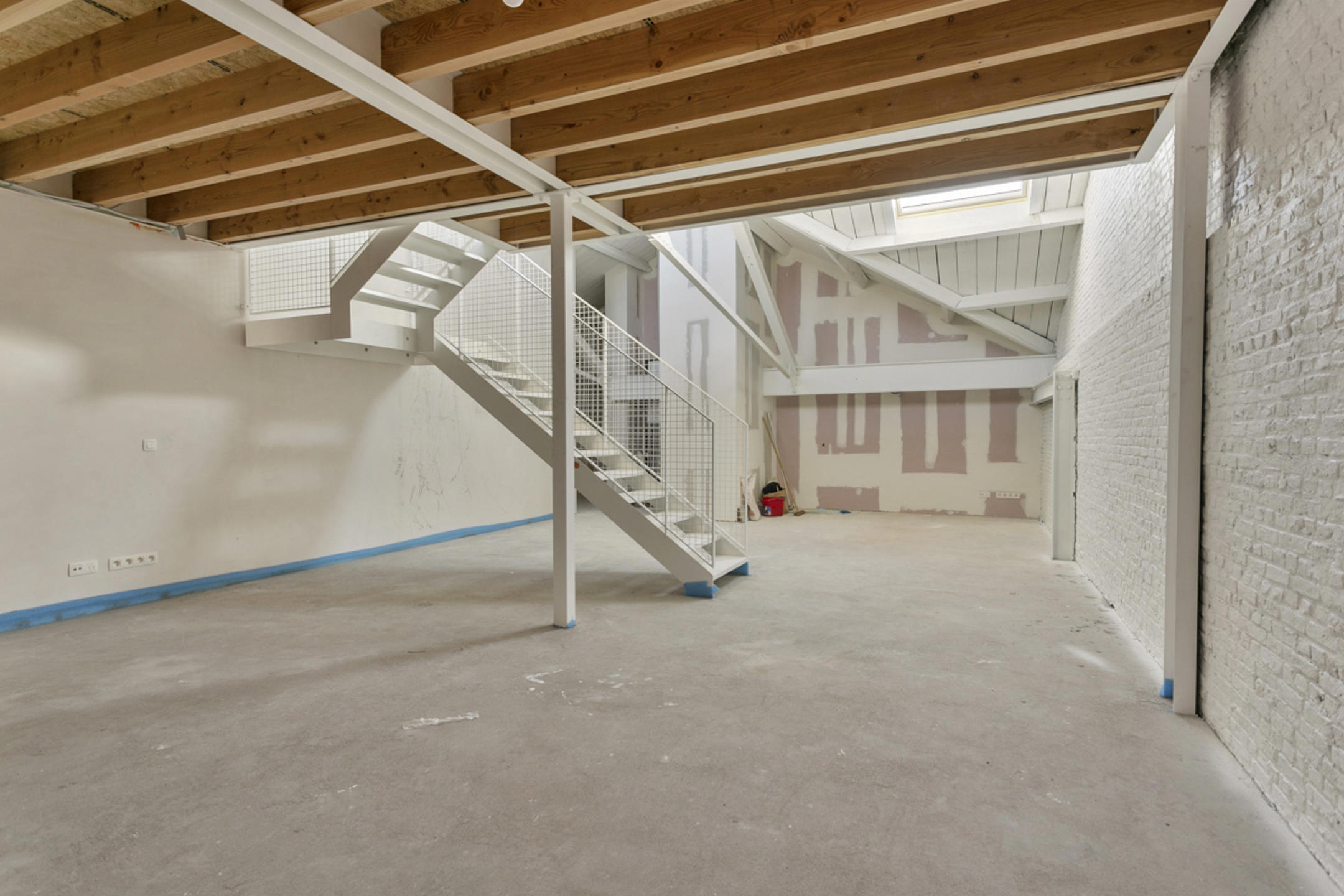 ANTWERPEN - Unieke duplex loft - foto 2