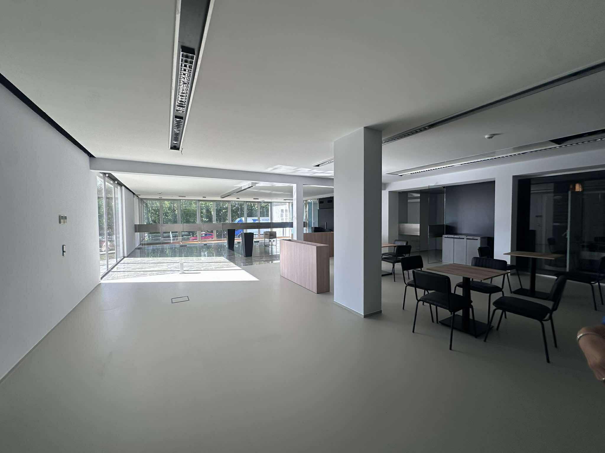 UNIEKE KANTOREN MET PARKING EN VERSCHILLENDE OPPERVLAKTES - foto 5