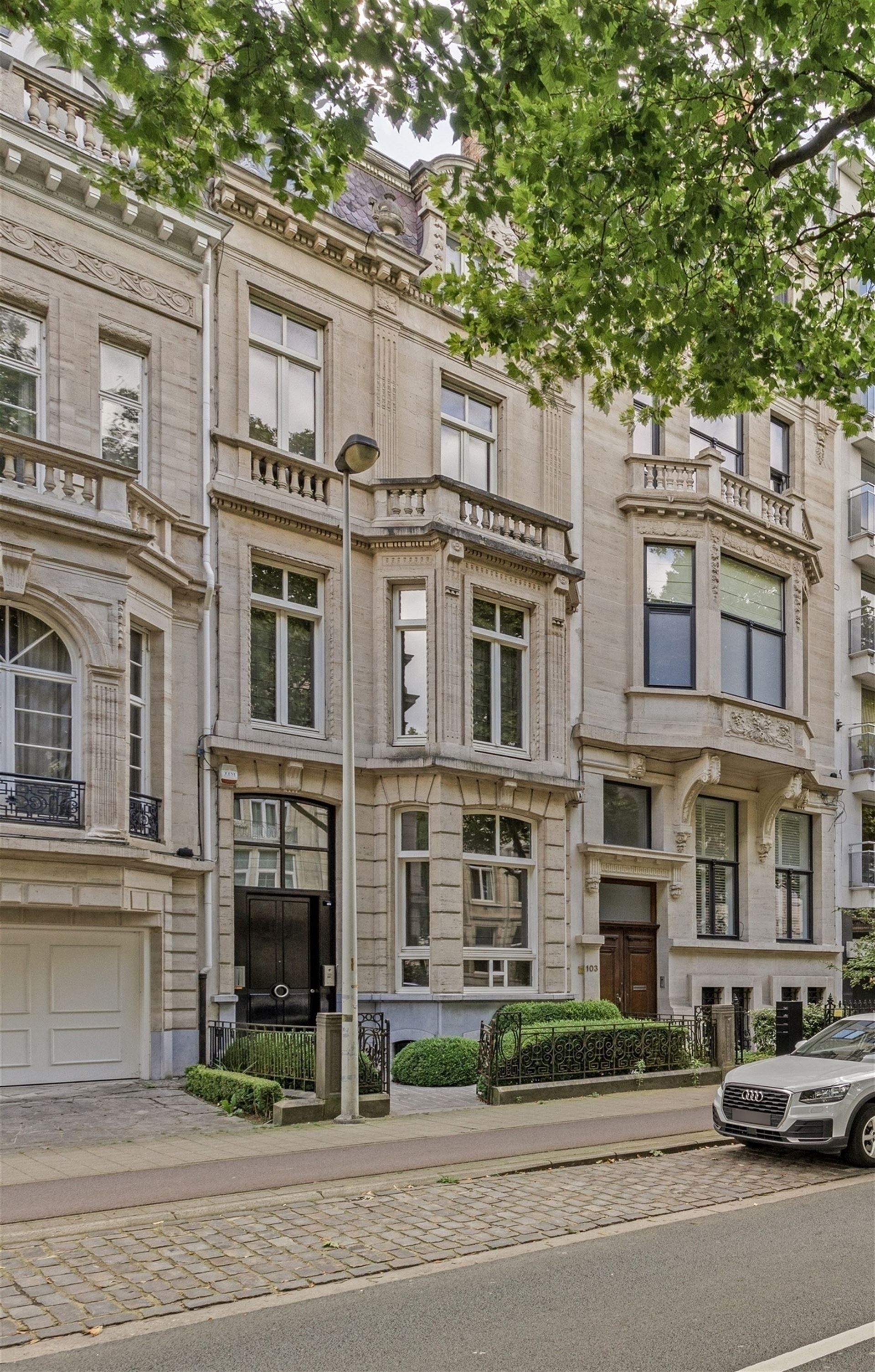 Statige stadsvilla van ca 380m² in Neo-Lodewijk XVI-stijl - foto 2