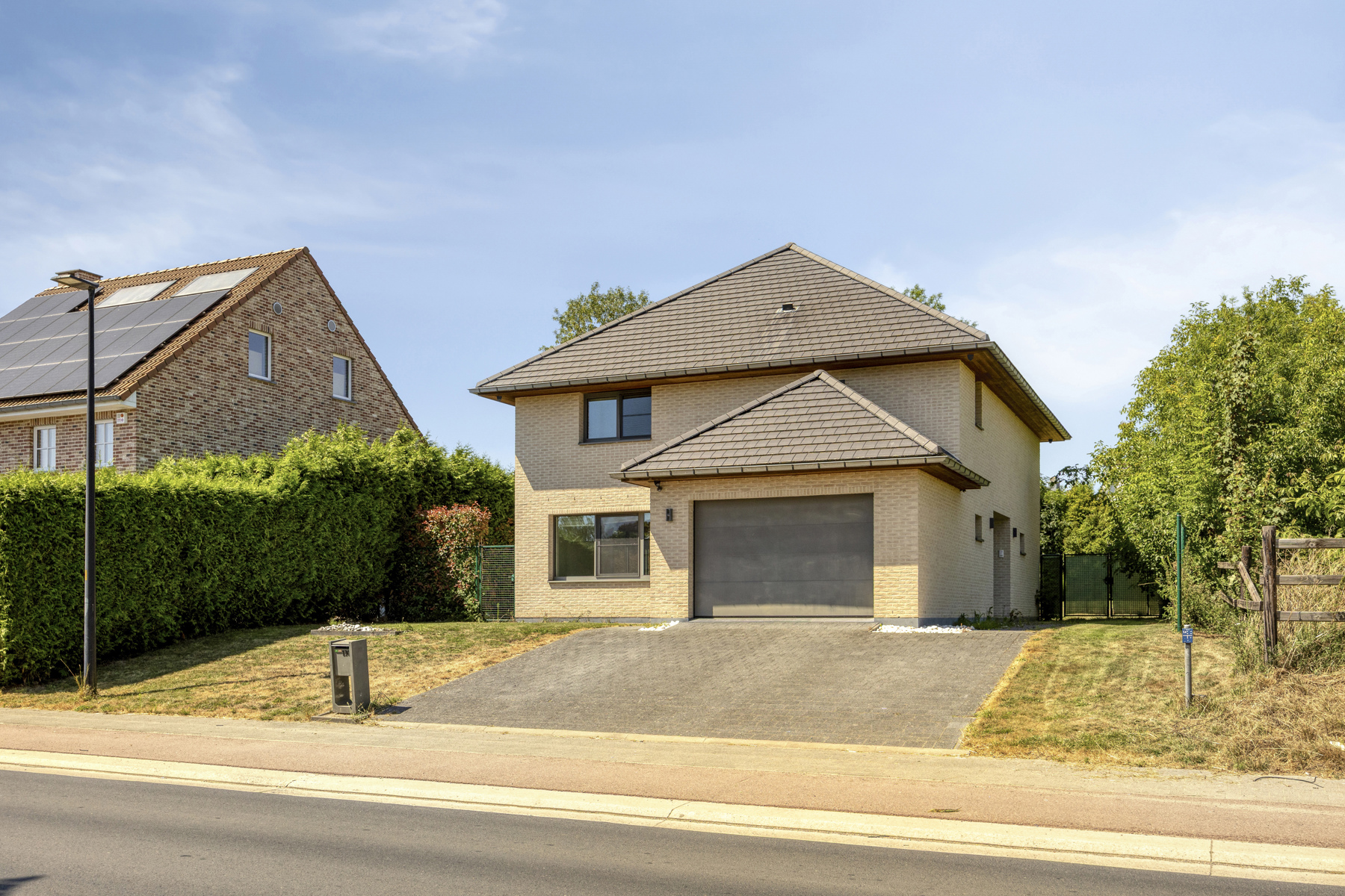 Ruime energiezuinige en instapklare villa in Wemmel - foto 1