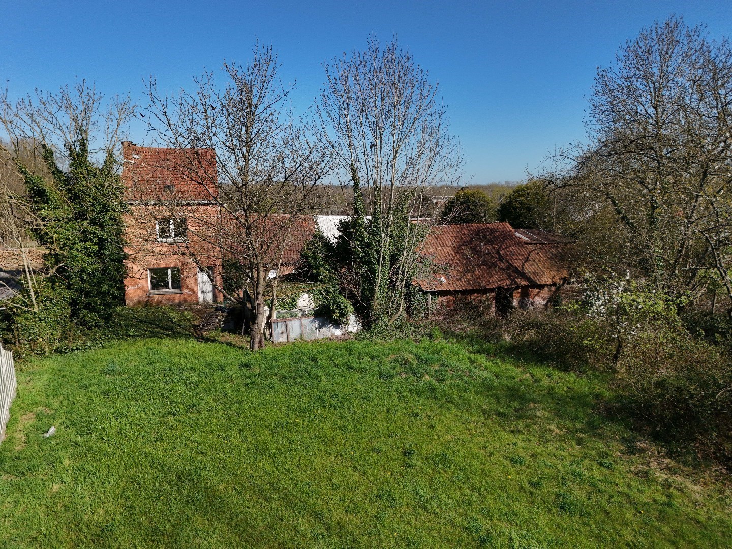 Renovatieproject te koop in Kortrijk-Dutsel (Holsbeek) op een perceel van bijna 14 are - foto 4