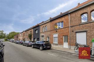 Cette propriété bénéficie d'une situation centrale, à proximité du centre d'Alost, des magasins, des supermarchés, des transports publics et...