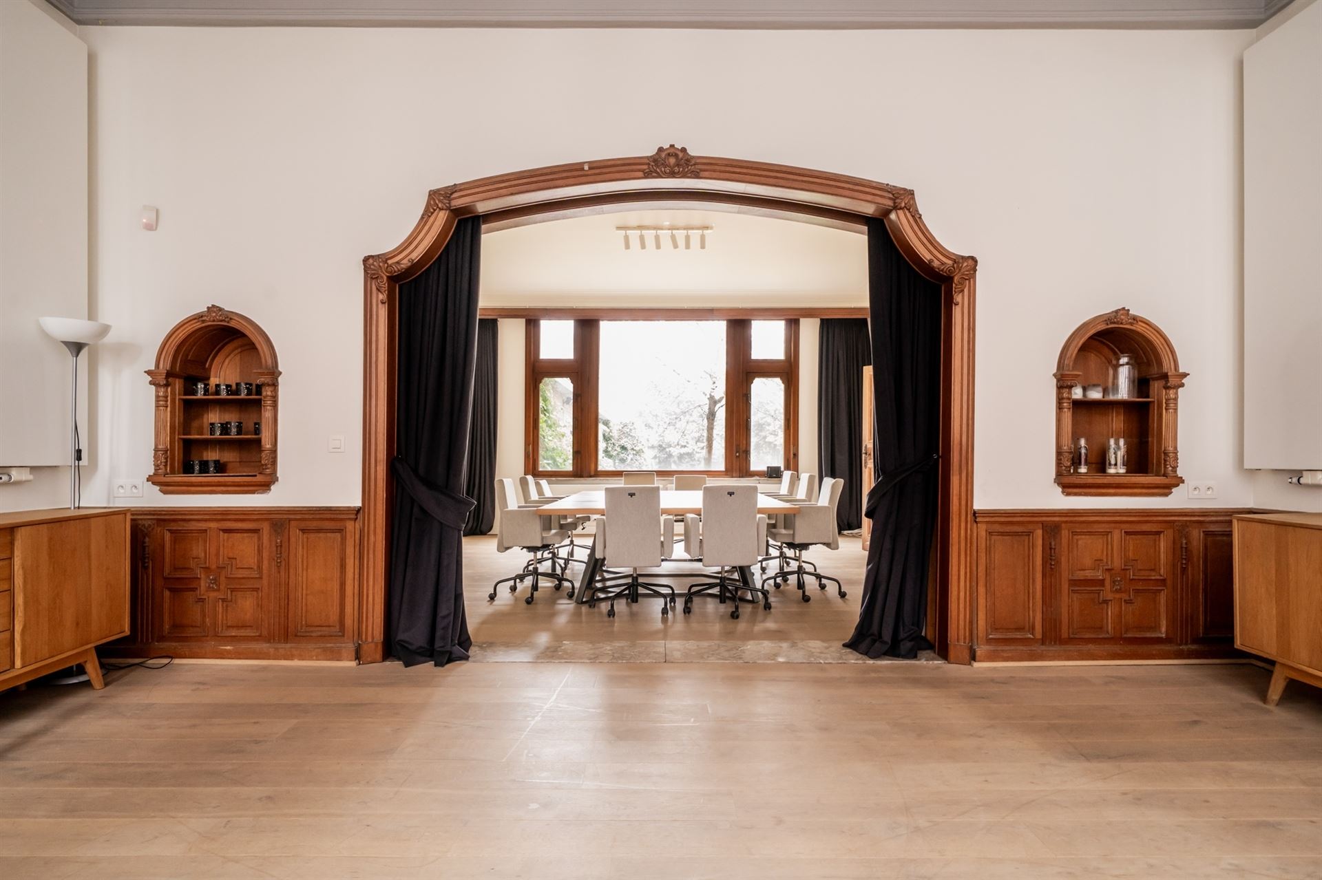 Unieke kantoorruimte in historisch pand in hartje Mechelen - foto 1