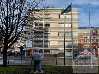 Instapklaar, appartement aan Jessa ziekenhuisInstapklaar & ruim! 129m² groot, 2 terrassen,  2 bergingen en 2 slaapkamersCentrale ligging tussen het...