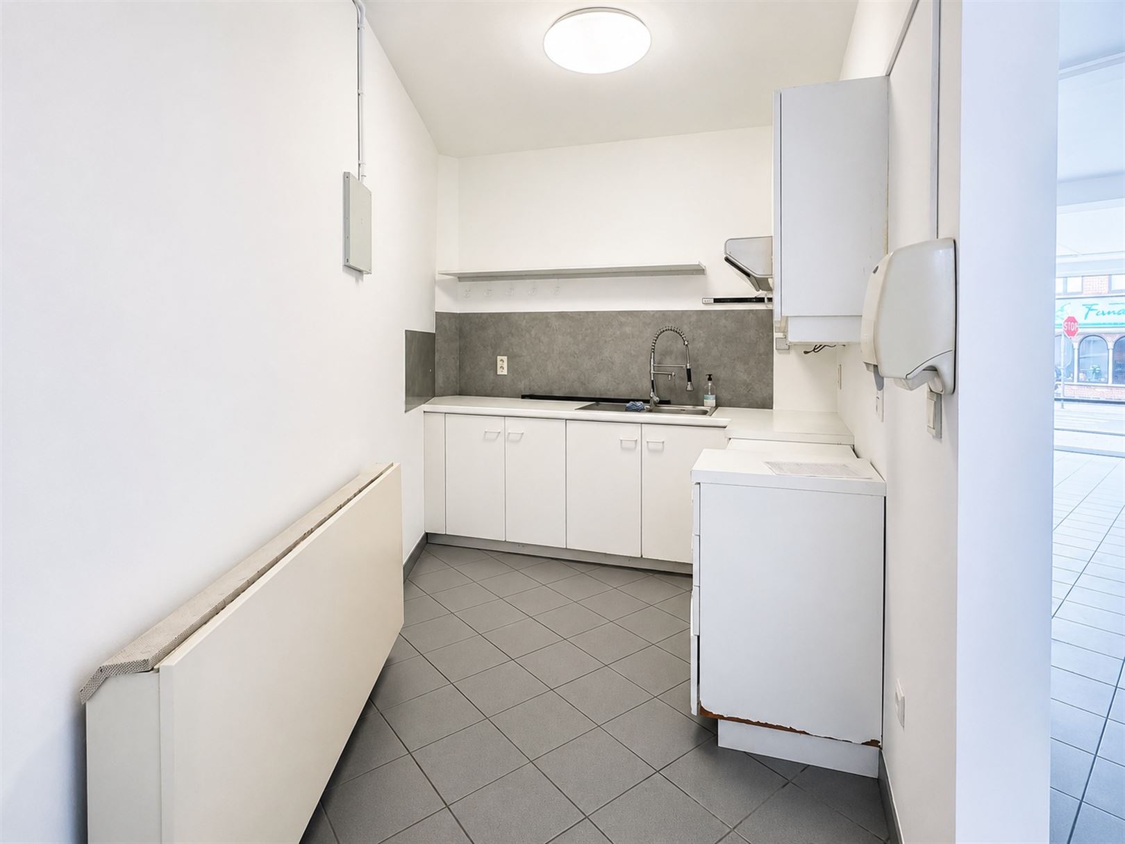 Propriété commerciale sans logement - photo 2
