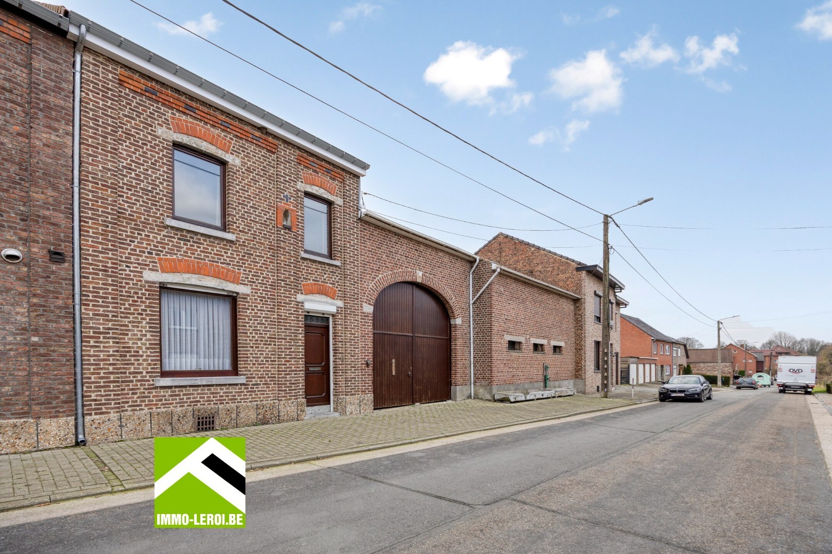 Hoeve met binnenkoer, stallen en tuin in landelijke dorpsligging te Nerem - foto 4
