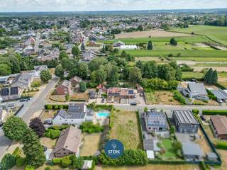 BOUWGROND VAN 6A 39CA VOOR OPEN BEBOUWING OP EEN TOPLOCATIE TE LANAKEN ! <br /><br />We vinden deze open bouwgrond van 6a 39ca terug te Lanaken. <br /><br />Voor meer informatie, neem zeker een kijkje op onze website via de volgende link: <br />https://www.sterkvastgoedmakelaars.be/detail/te-koop-grond-lanaken/7627377?dosearch=True&flowstatus=ForSale,ForSaleReserved,ForSaleWithBid,ToCompleteForSale,SoldUnderReserve,Sold&pageindex=1&pagesize=12&searchpage=ForSale&sortdirection=DESC&sortfield=pub_flowstatus&transactiontype=Sale