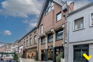 Charmant appartement in het historisch hart van DiestOntdek dit aangename appartement gelegen in het historisch centrum van Diest, in een rustige...