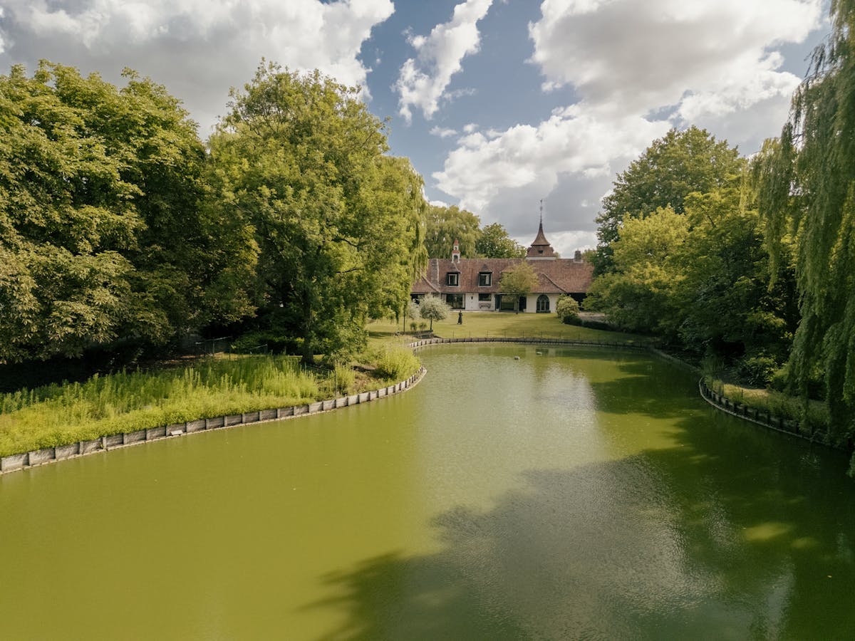 Domaine unique à vendre à la périphérie de Roeselare - photo 2