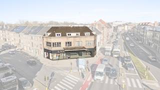 Te koop: ruim open handelspand aan de Rooigemlaan in Gent, op een commercieel zeer sterke locatie. Dit handelspand biedt een grote open ruimte,...