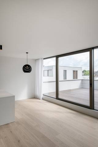 Ontdek Residentie Z7, een kleinschalig nieuwbouwproject onder de kerktoren van het charmante Zaffelare-Dorp. Vanuit deze rustige ligging geniet u...